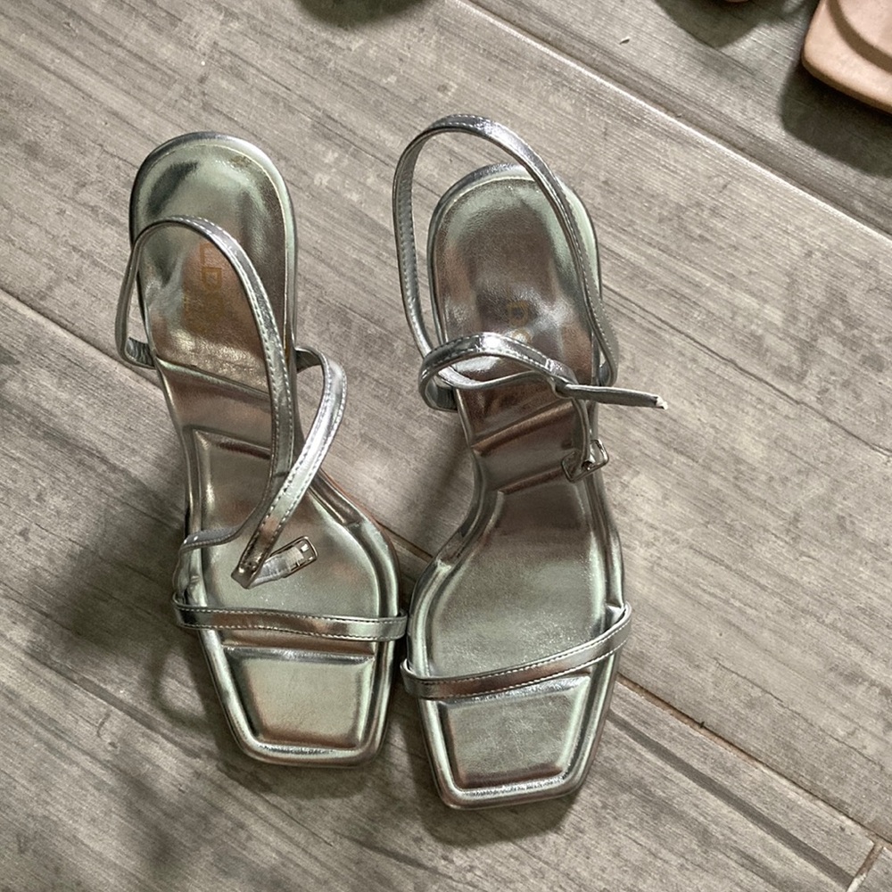 Aldo Heels Ankke Strap Sandals Silver US 7.5